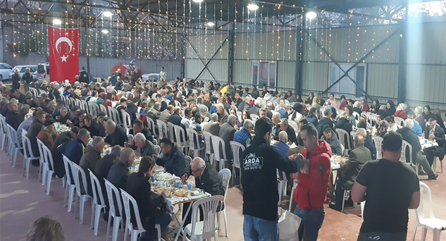 Ataköy'de İMECE usulü iftar