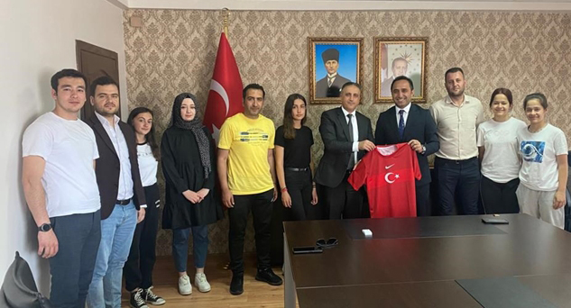 Gençlerden Kaymakam Kılıç'a ziyaret