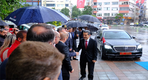 Vali Birol Ekici göreve başladı