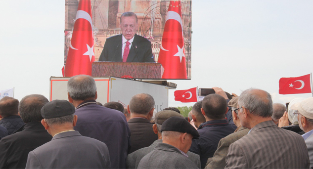 Video konferans yolu ile katıldı