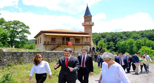 Vali Ekici Demirköy Fatih Dökümhanesini inceledi