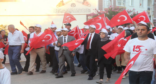 Pınarhisar “Türkiye aşkına” dedi