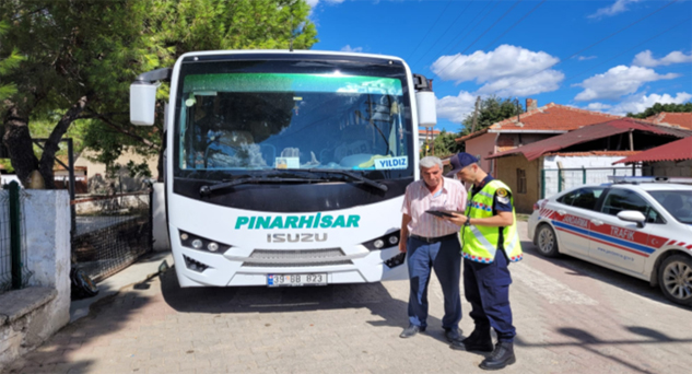 Jandarma okul servislerini denetledi