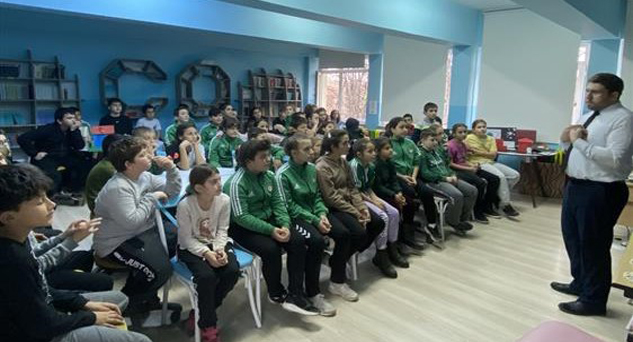Öğrencilere değerler eğitimi verildi