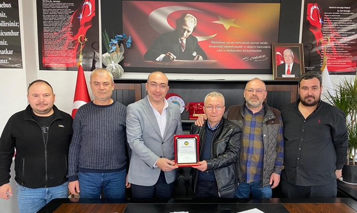Çeyrek asırlık çalışan emekli oldu