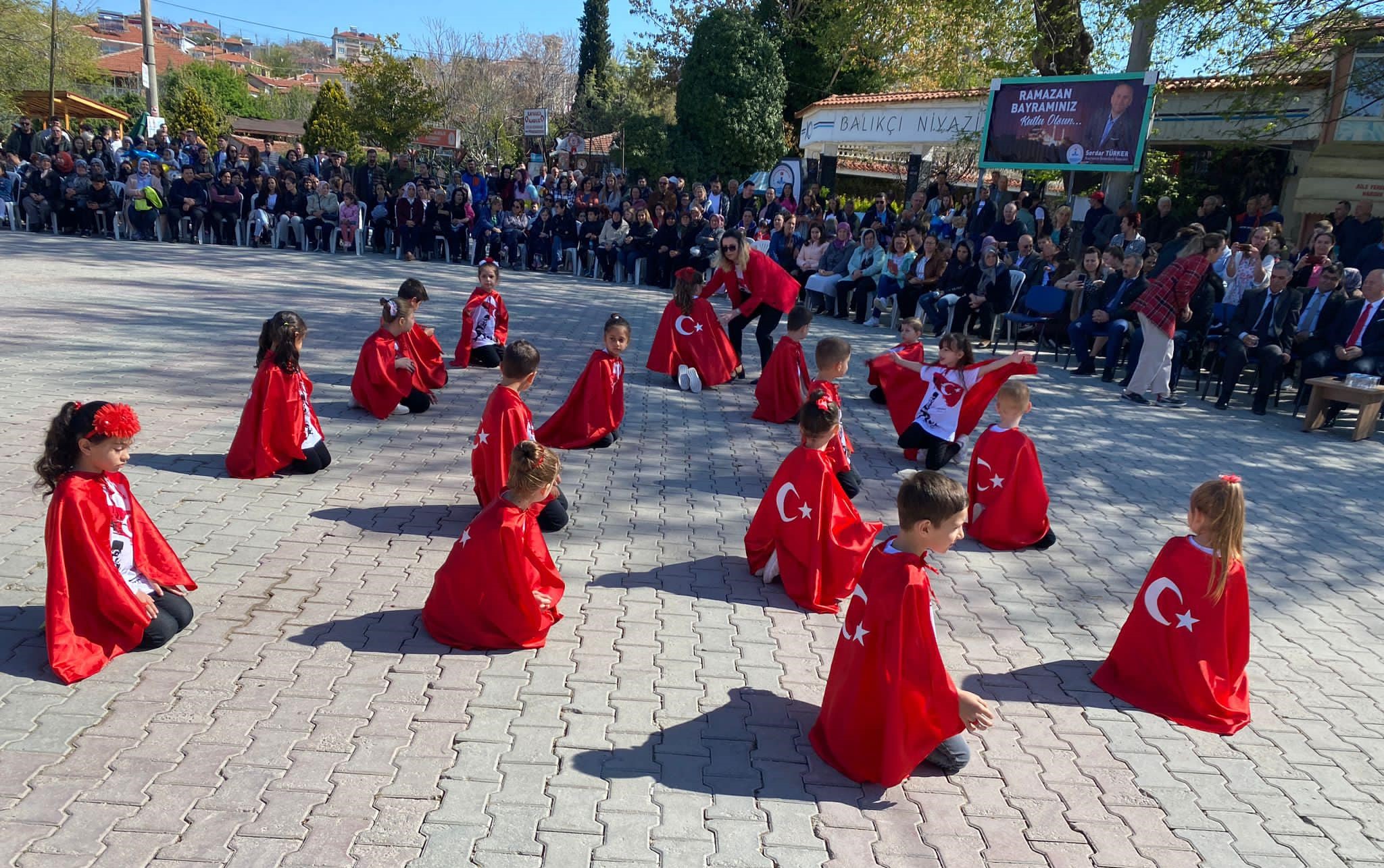 Kaynarca 23 Nisan’ı kutladı