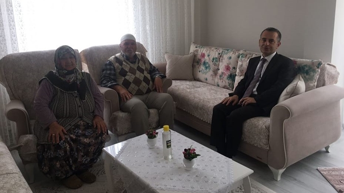 Kahraman’dan Gazi Kadir Altıntaş’a ziyaret