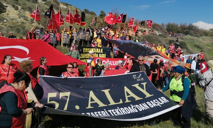 Anneler sel oldu Tekkekoy'a aktılar