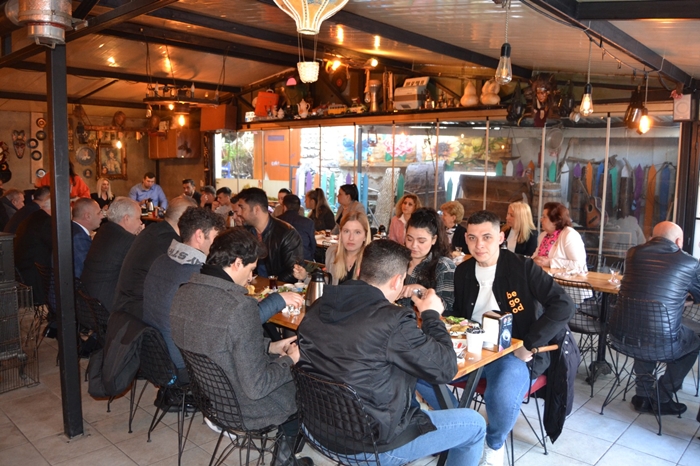 Milletvekili adayı Özkan basın mensupları ile buluştu