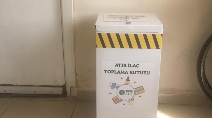Kavaklı Belediyesi ilaç toplama kutusu dağıttı