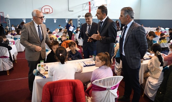 213 öğrenci kıyasıya yarıştı