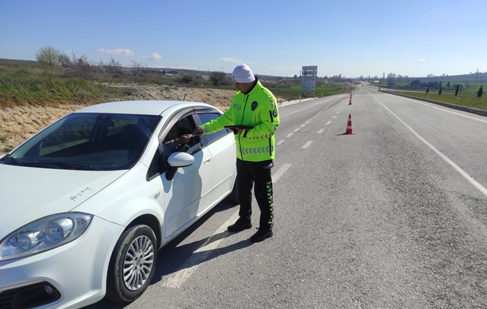 3 bin 988 araç kontrol edildi