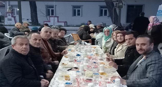 Eşinin hayrına iftar verdi