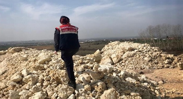 Kendi arazisine inşaat molozlarını döken şahsa ceza