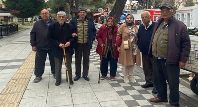 Sıcak havanın tadını İstasyon Caddesinde çıkardılar