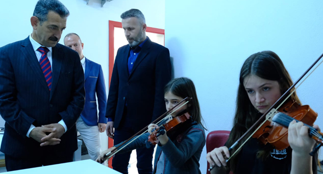 Vali Ekici’den Lüleburgaz Bilim Sanat Merkezine ziyaret