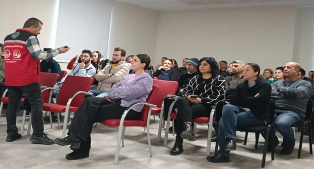 Sağlık çalışanlarına öfke ve stres kontrolü eğitimi