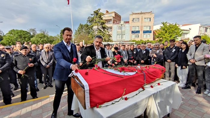 Minsolmaz cenaze törenine katıldı