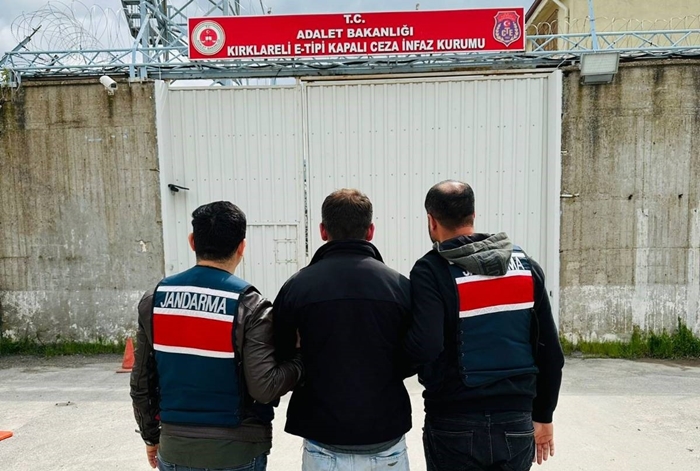 Cezasını çekmek üzere cezaevine teslim edildi