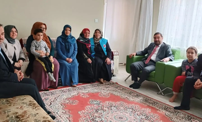 Kırklareli İl Müftüsü aile ziyaretleri devam ediyor