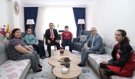 Vali Ekici’den özel ziyaretler