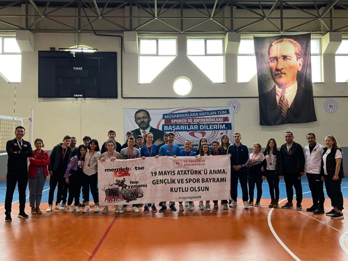 Karşılaşma kıran kırana geçti, dostluk kazandı