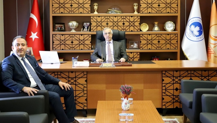 Genel Sekreter Şahin’den Rektör Şengörür’e ziyaret