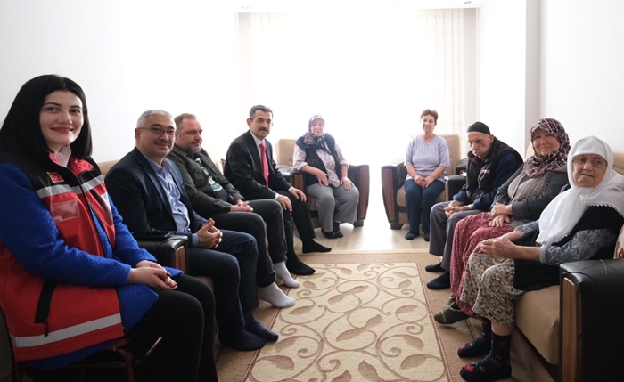 75 yıl aynı yastığa baş koydular