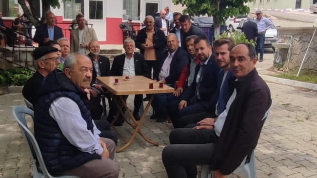 Demircihalil’deki yağmur duasına AK Parti’den katılım