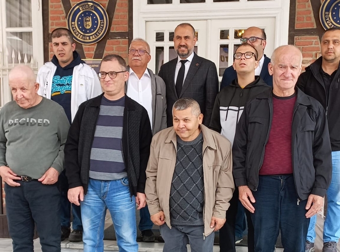Bursa Büyükşehir Belediyesi Başkanvekili Mersin'e plaket