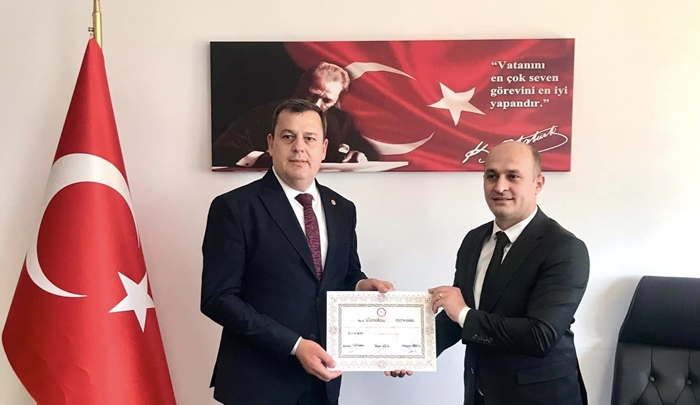 Gündoğdu mazbatasını aldı