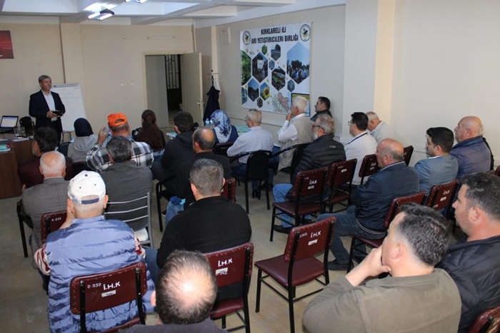 Ana arı üretimi kursu başladı