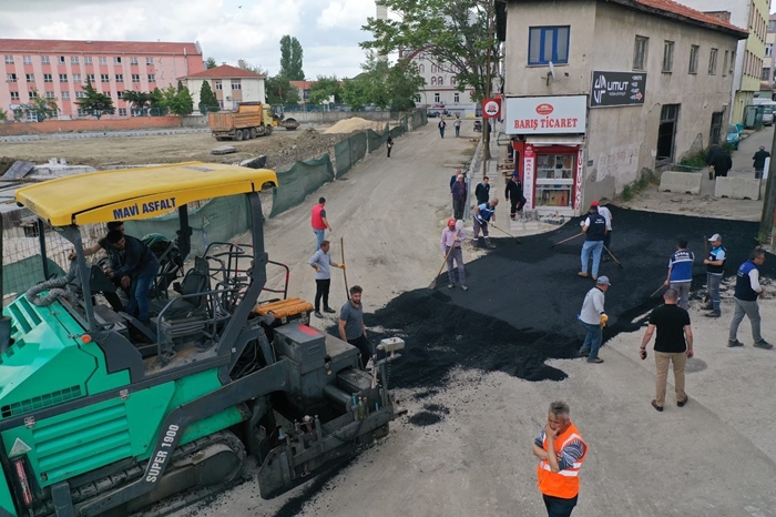 “Asfalt çalışmaları Cuma akşamına kadar bitecek”