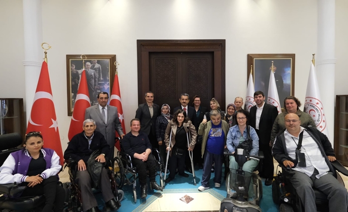 Yeni kurulan dernekten Vali Ekici’ye ziyaret