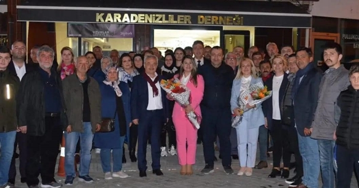 MHP’li adaylardan Lüleburgaz Karadenizliler Derneğine ziyaret