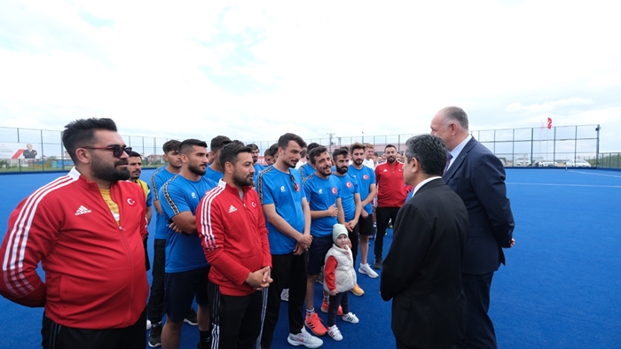 Vali Ekici’den spora ve sporcuya destek