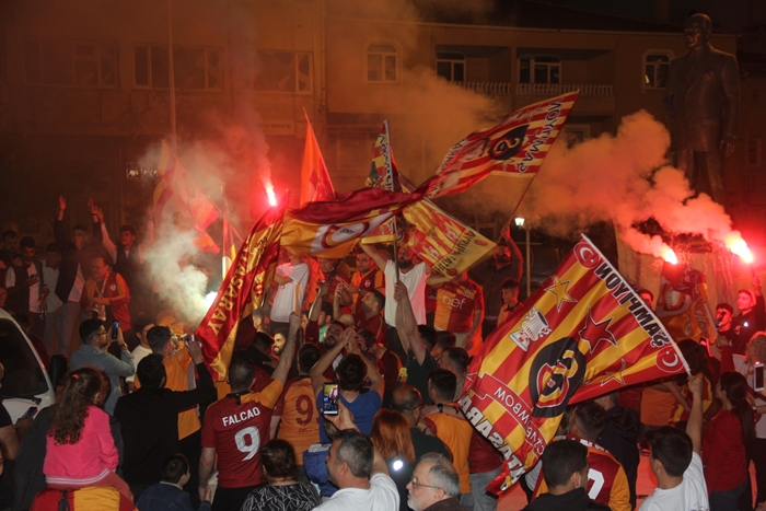 Pınarhisar’da Galatasaray’ın şampiyonluğu kutlandı