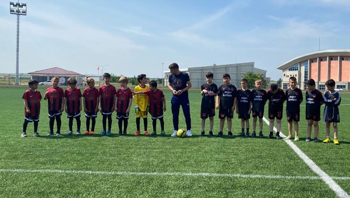 Pınarhisar’da İlkokullar Arası Futbol Turnuvası bugün başladı