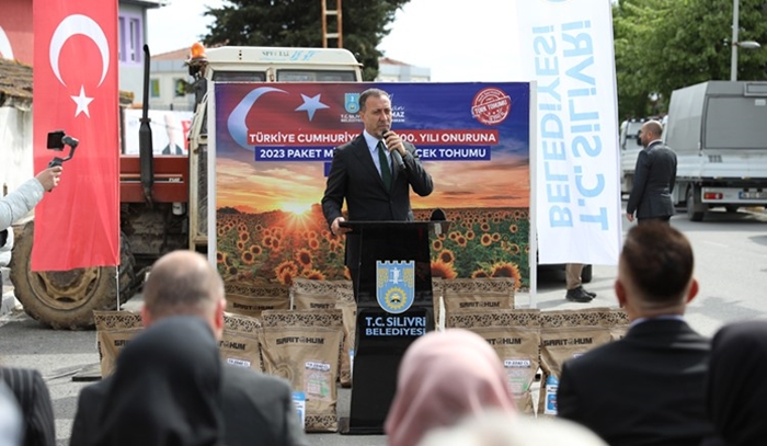 Yerel çiftçilere 2023 paket milli hibrit ayçiçeği tohumu