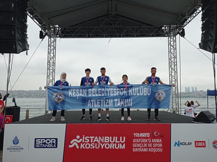 Sporcular İstanbul’dan başarı ile döndüler