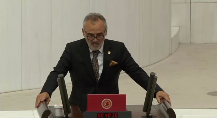 İYİ Parti Edirne Milletvekili Akalın yeminini etti