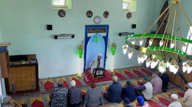 Ahlatlı Köyünde eller semaya açıldı