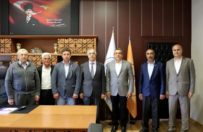 Rektör Şengörür Yağlı Tohumlar Kooperatifini misafir etti