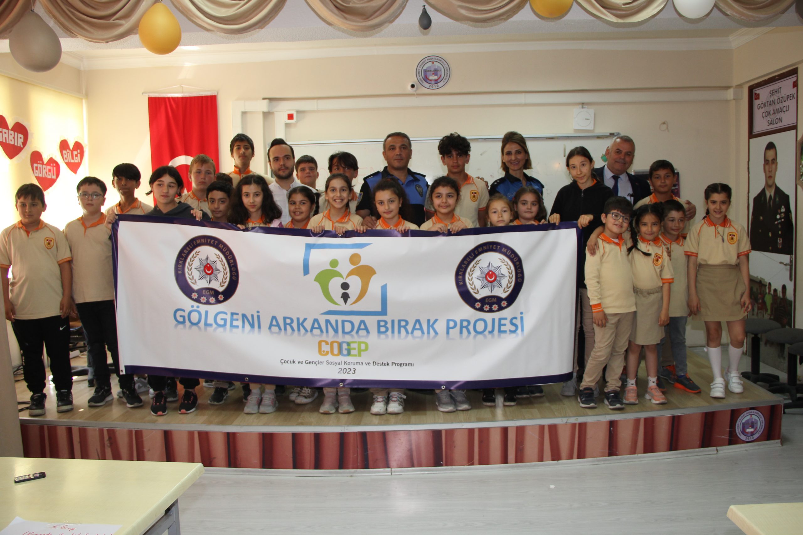 12 çocuğa Bilgisayarsız Temel Robotik ve Kodlama Kursu düzenlendi