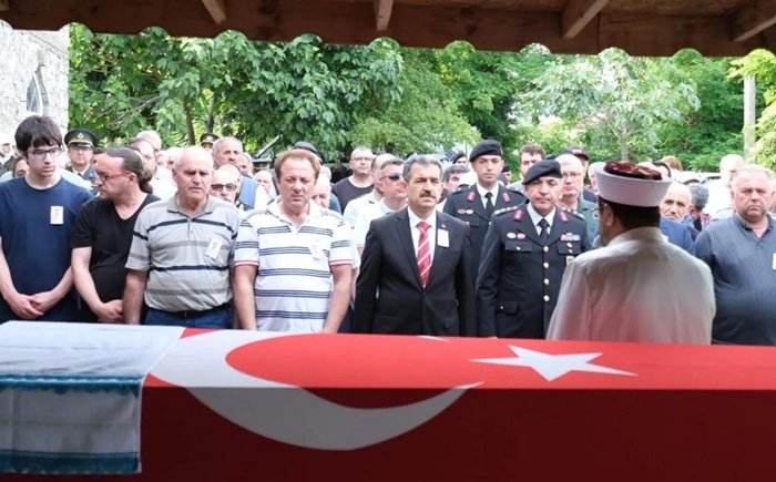 Kıbrıs Gazisi Korkmaz son yolculuğuna askeri törenle uğurlandı