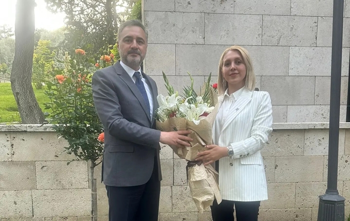 Milletvekili Sarıçam’a Gazi Meclis’te ziyaret etti