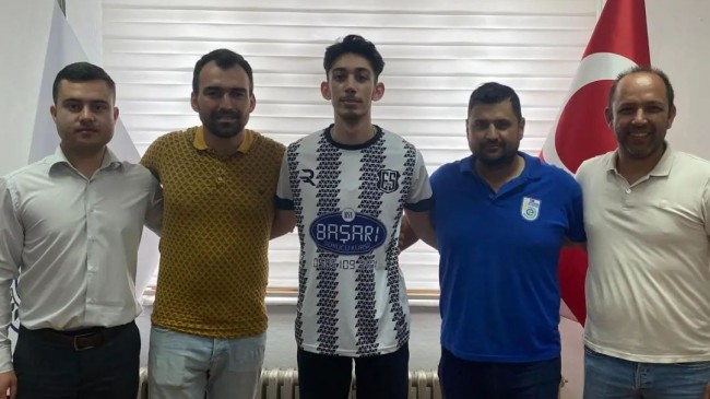 Evrensekiz Evrenspor’a genç ve yetenekli ofansif orta saha oyuncusu