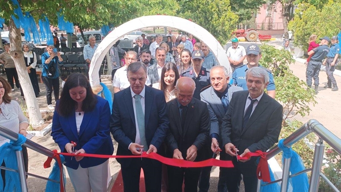 Pehlivanköy’deki yıl sonu sergisine yoğun katılım