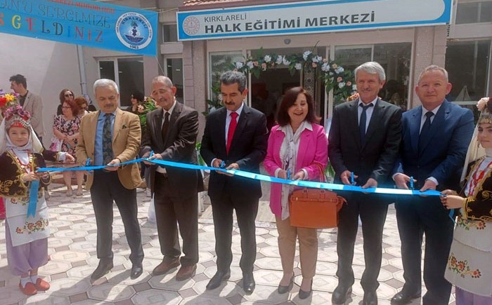 Kırklareli’nde yıl sonu sergisi açıldı