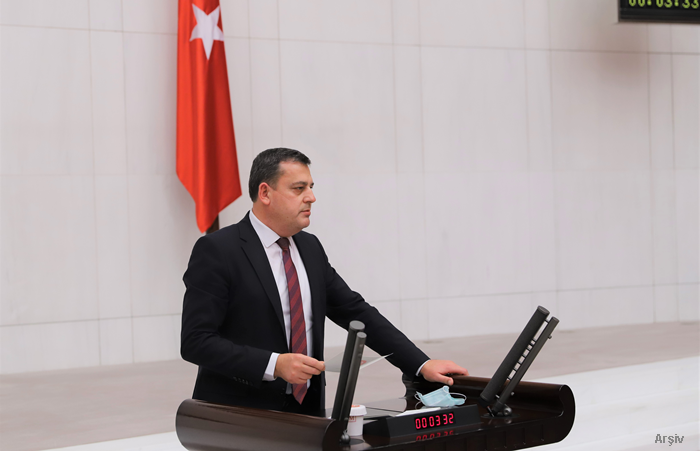 Gündoğdu; “Bu ülkede aydınların yakıldığını unutma!”